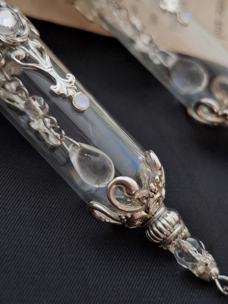 再再販・Träne(涙壺モチーフネックレス)