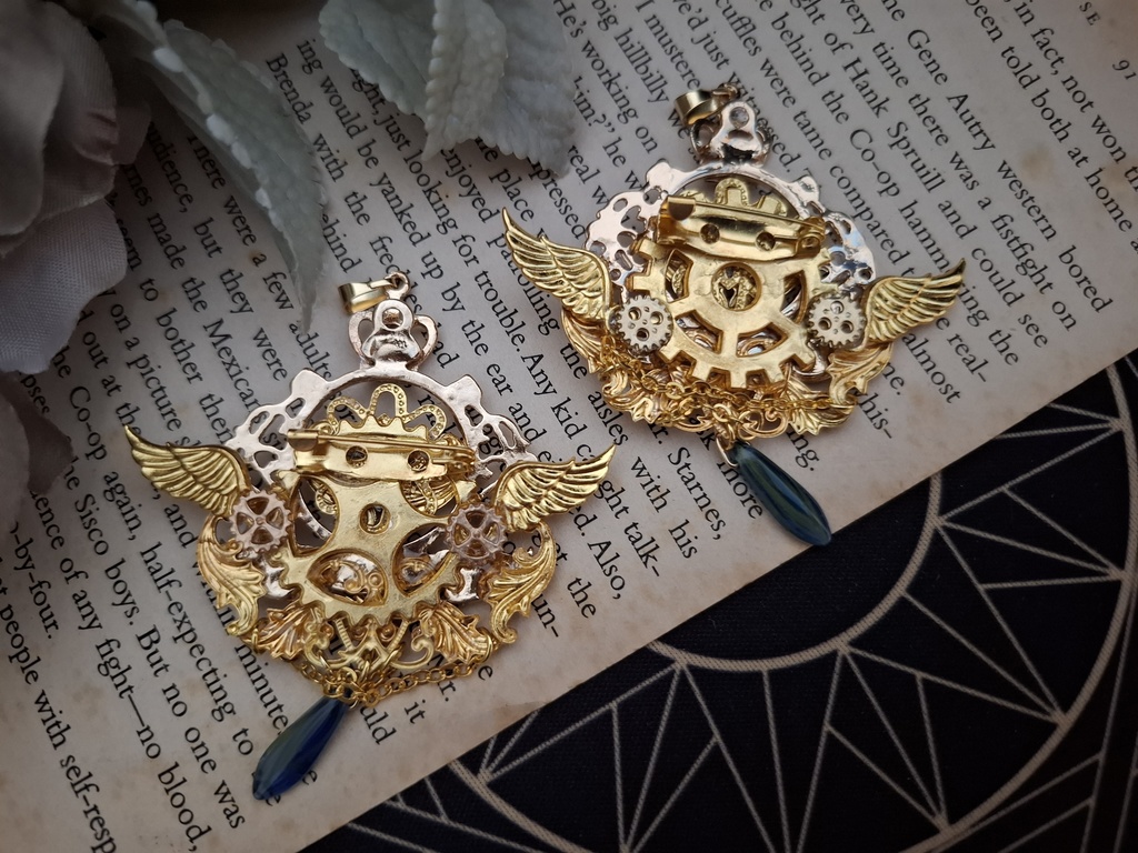 再販・Stolz(紋章と翼のブローチ)