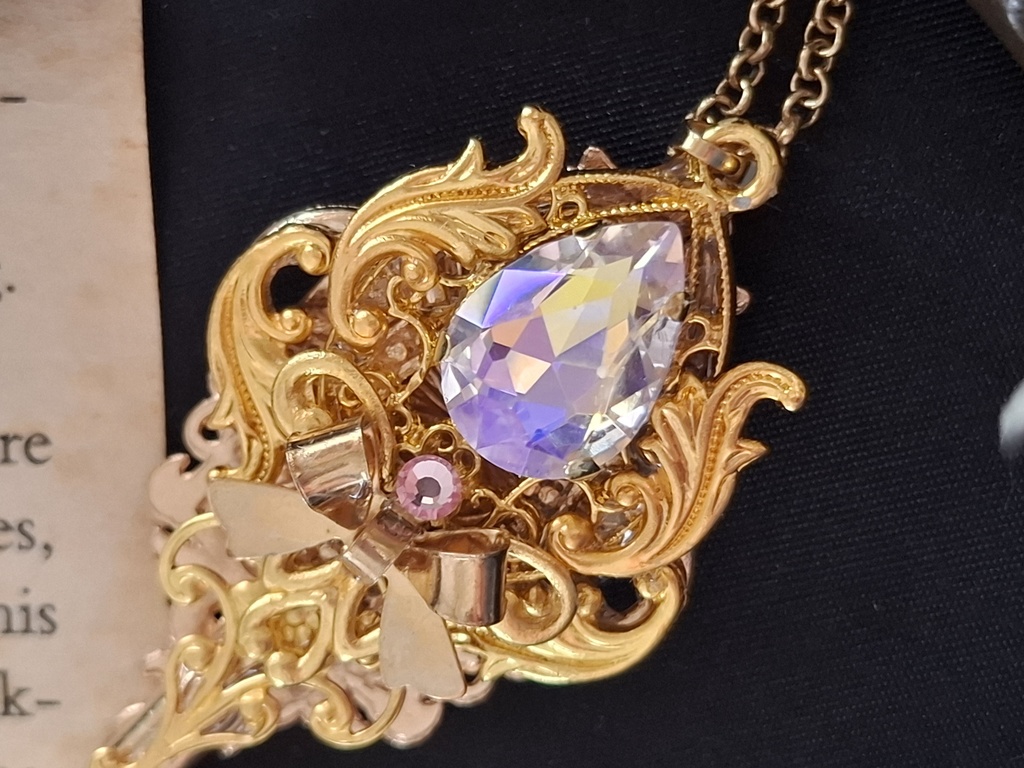 人魚の秘宝を封じた鍵(人魚のリボン鍵モチーフネックレス)