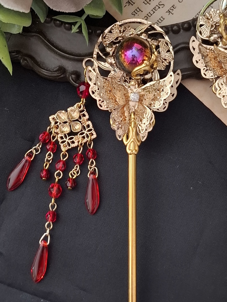 君に合う色(ガラスカボションと蝶々のかんざし)