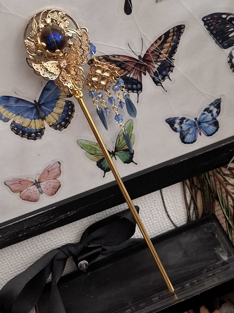 君に合う色(ガラスカボションと蝶々のかんざし)