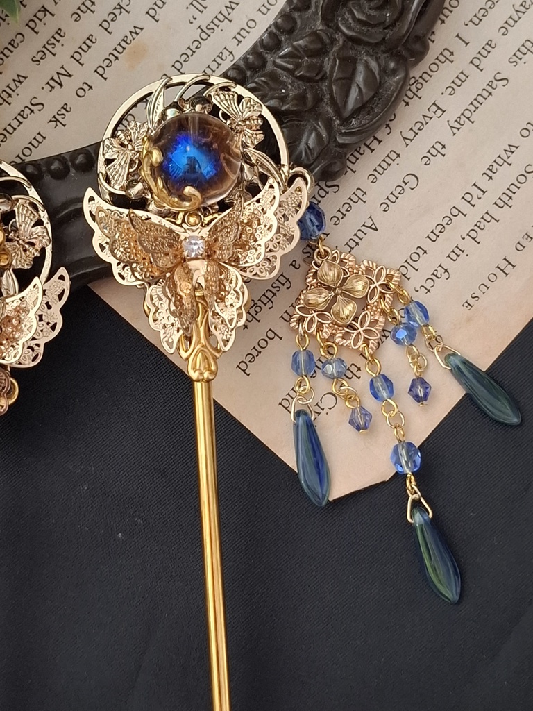 君に合う色(ガラスカボションと蝶々のかんざし)