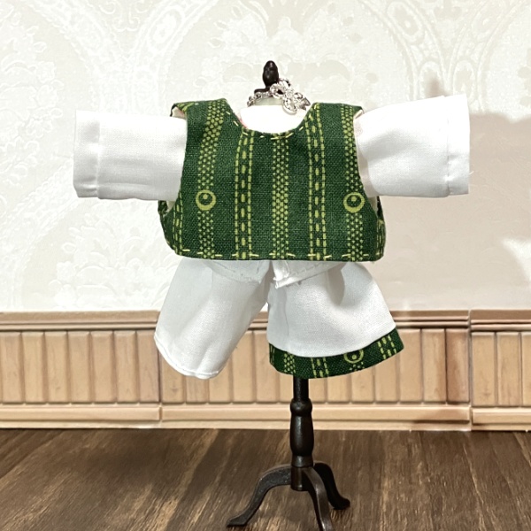 【ドール】1/12size:白うさぎのベスト4点セット