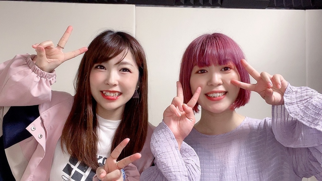 かなえ もえみチェキ Strobe Store Booth