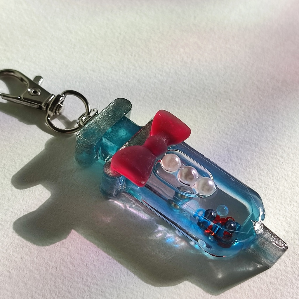 【原神】博士の注射器キーホルダー2(オイル入りシェイカーキーホルダー)