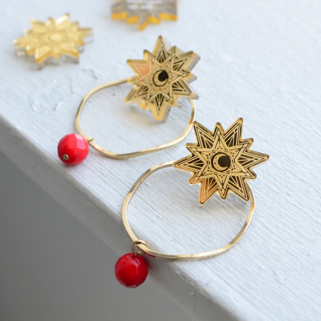 太陽と月のピアス