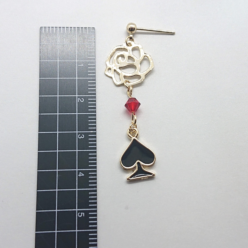 ハーツラビュル寮イメージ トランプとローズのピアス/イヤリング