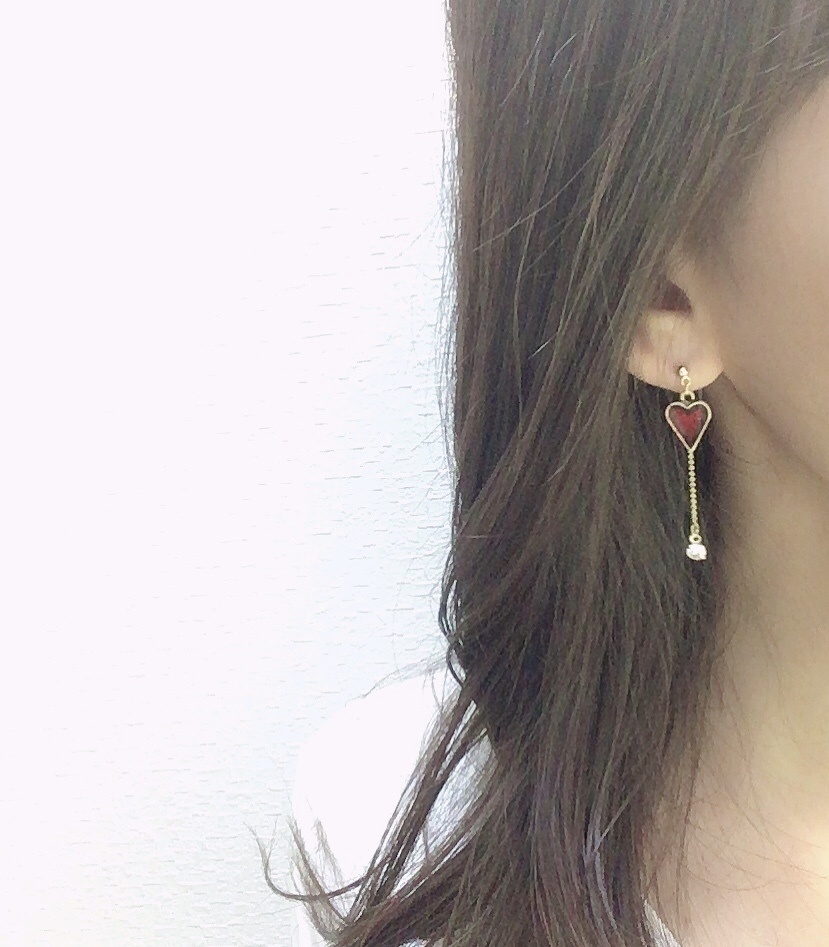 ハーツラビュル寮イメージ トランプとラインストーンのチェーンピアス/イヤリング