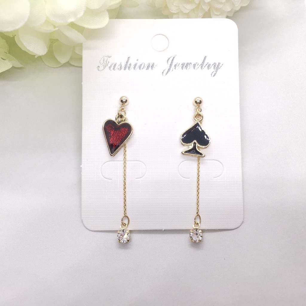 ハーツラビュル寮イメージ トランプとラインストーンのチェーンピアス/イヤリング