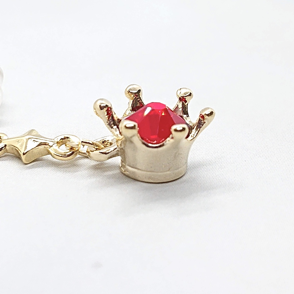 ハーツラビュル寮イメージ 魔法石とマジカルキー風のピアス/イヤリング