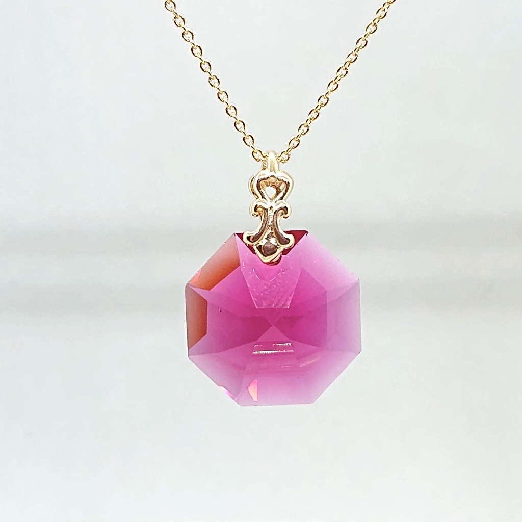 魔法石カラーのスワロフスキーネックレス