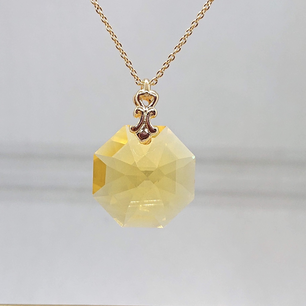 魔法石カラーのスワロフスキーネックレス