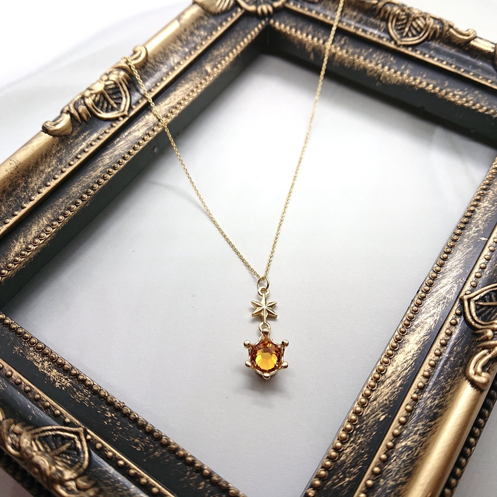 サバナクロー寮イメージ 王冠と魔法石風のネックレス