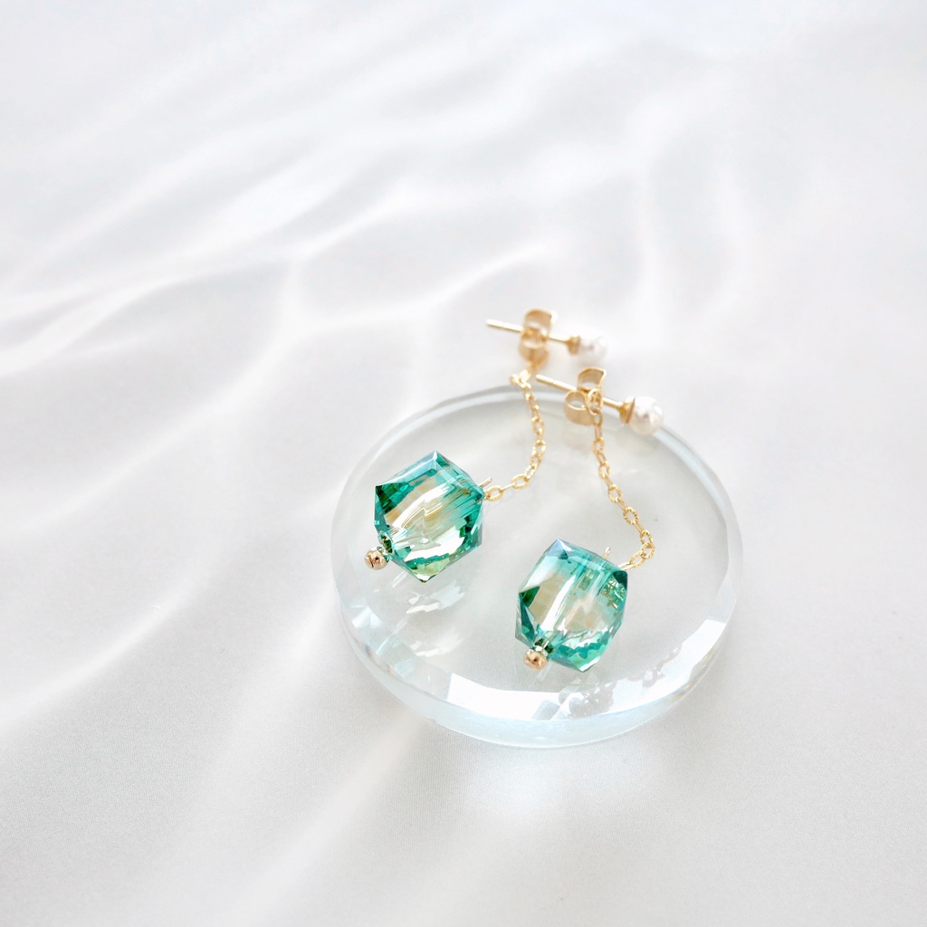 リーチ兄弟イメージ グラデーションビーズのピアス