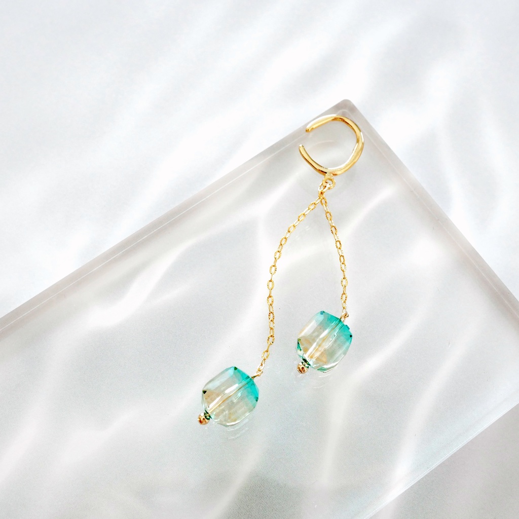 リーチ兄弟イメージ グラデーションビーズのイヤーカフ