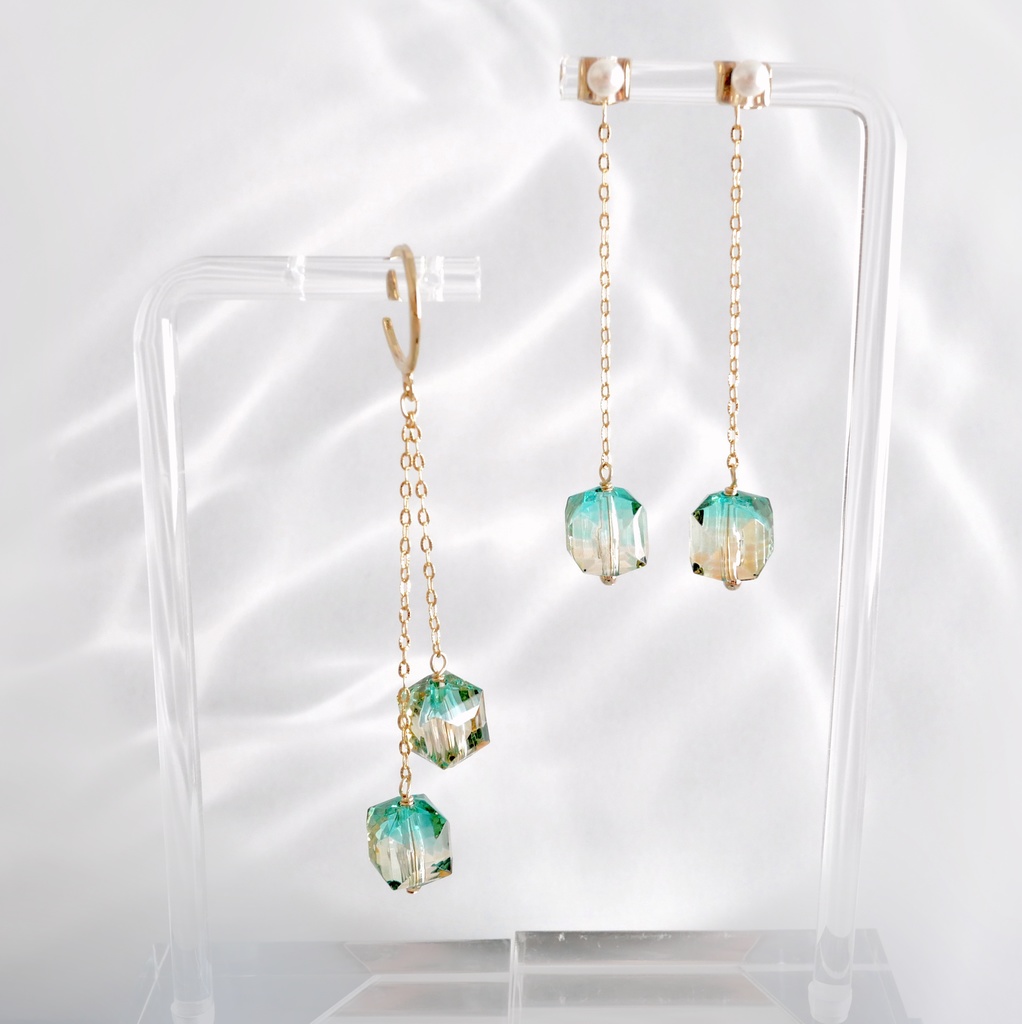 リーチ兄弟イメージ グラデーションビーズのイヤーカフ