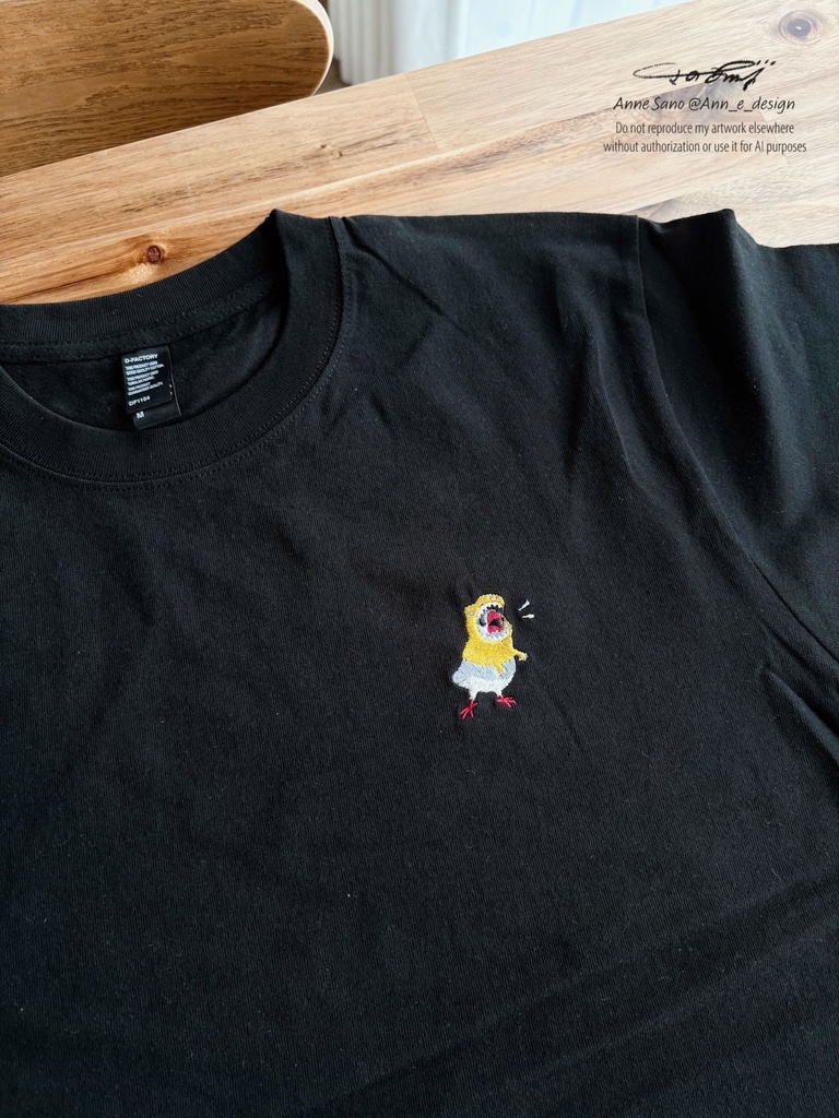 恐竜文鳥刺繍Tシャツ