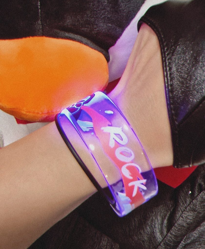 光る磁気型リストバンド