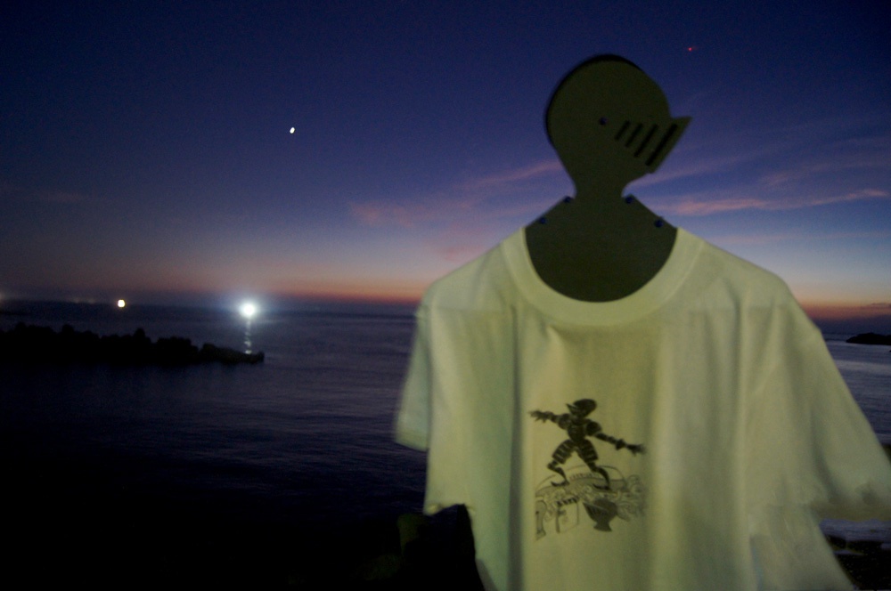 波乗り騎士Tシャツ