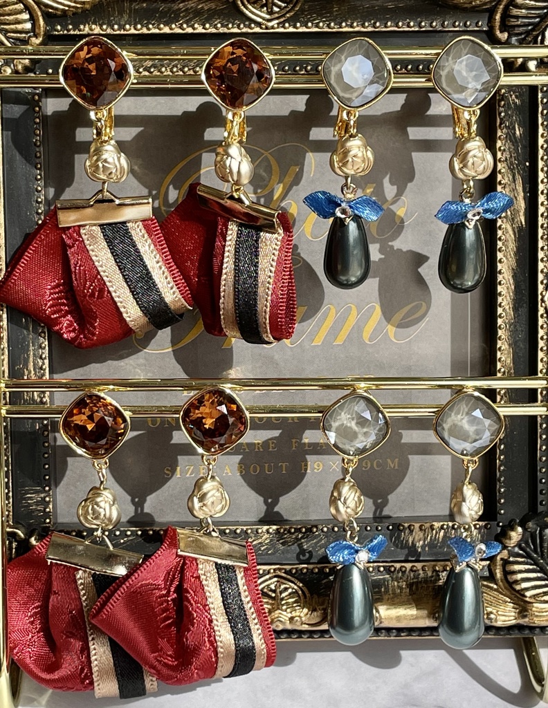 ゴールデンローズ劇場ピアス&イヤリング