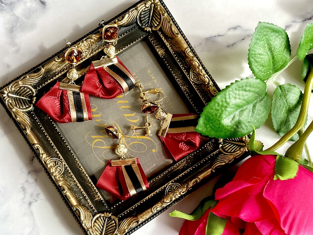 ゴールデンローズ劇場ピアス&イヤリング