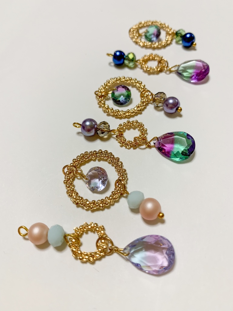 🍭📚🎲アイカラーピアス