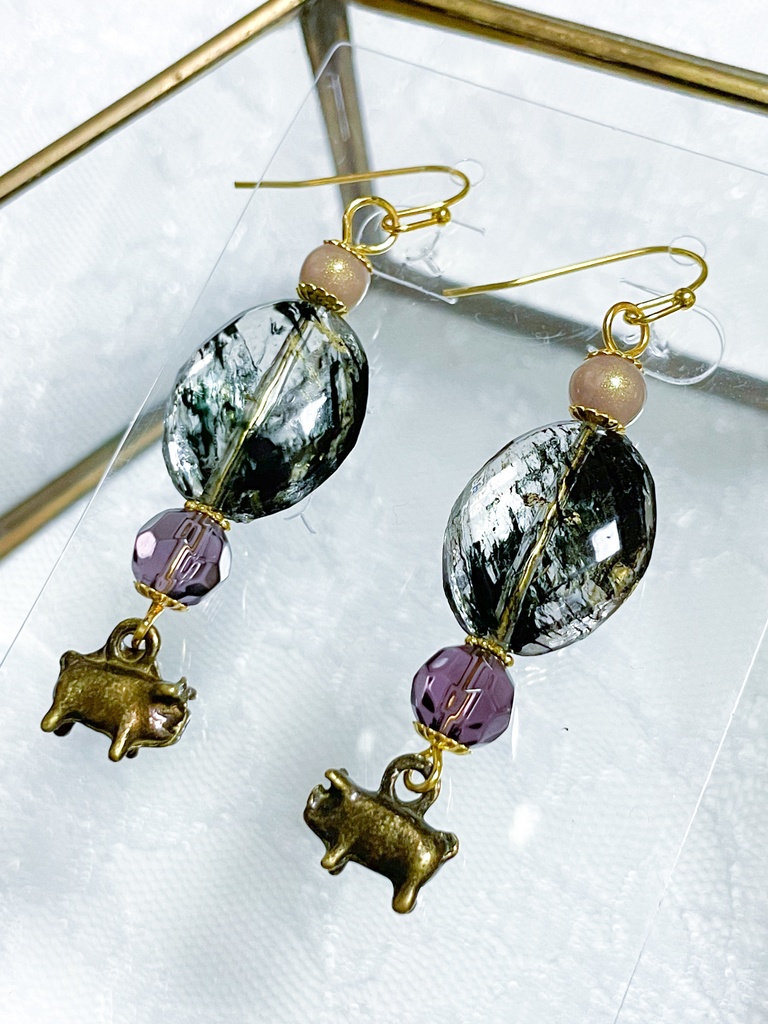 四十物十四イメージピアス