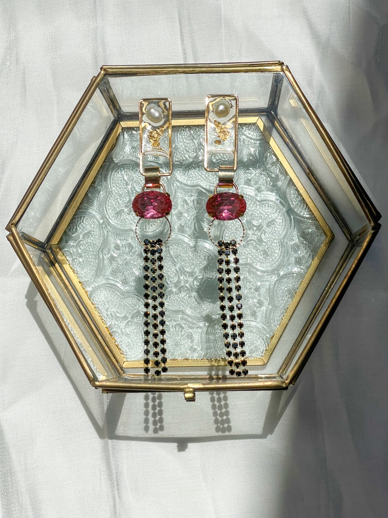 中央区 ビジュータッセルピアス