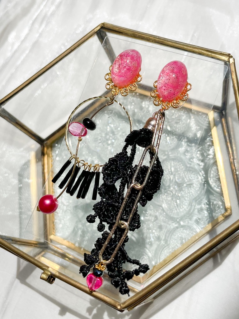 中央区 Femme Fataleピアス