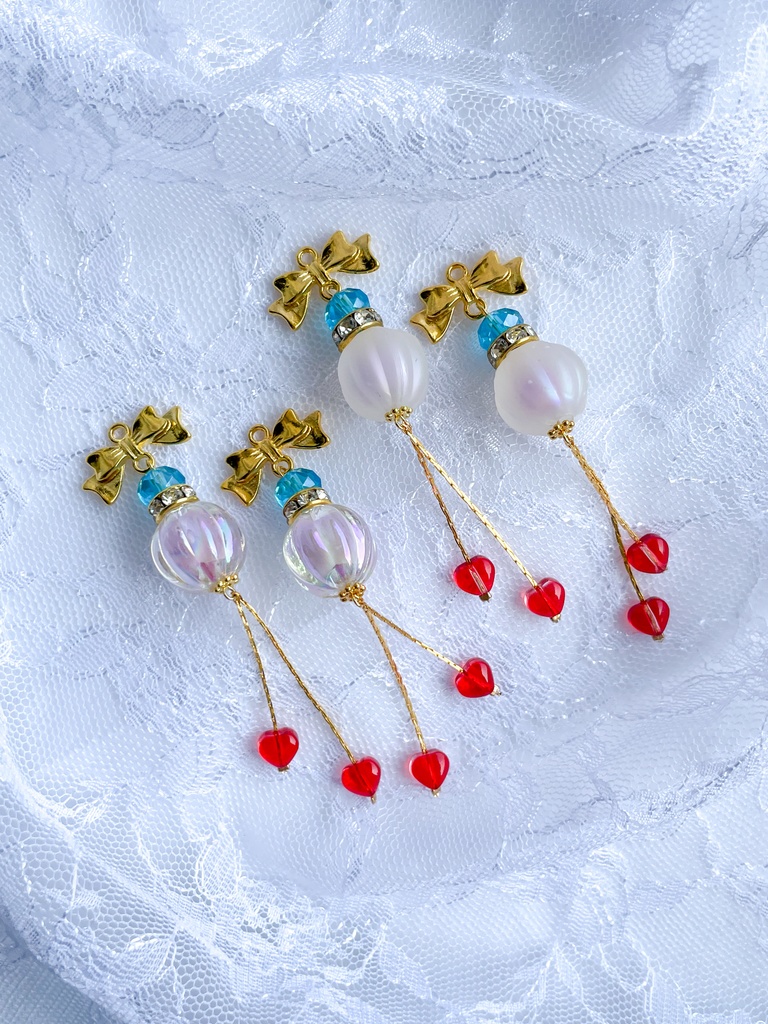 調香師　赤い靴イメージピアス