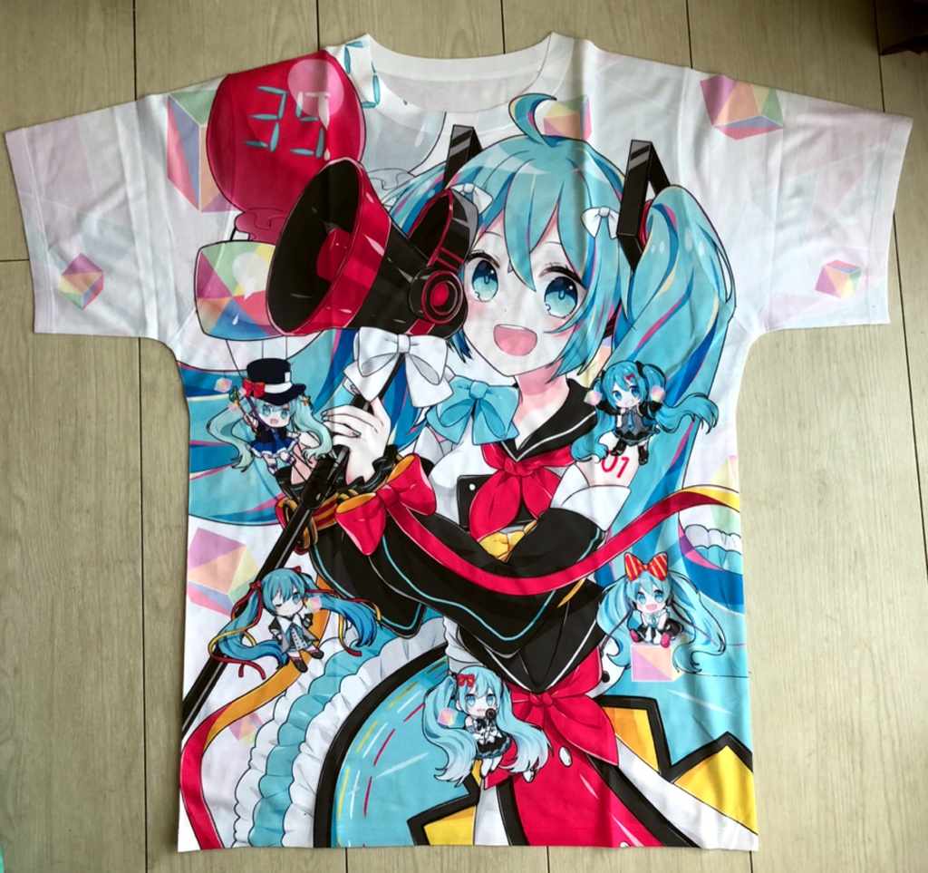 【予約販売】フルグラフィックTシャツ-マジカルミライ2018 ver-