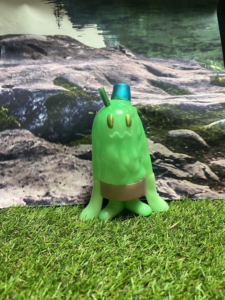 すとろーちゃん　光る青リンゴ味　濃いめ