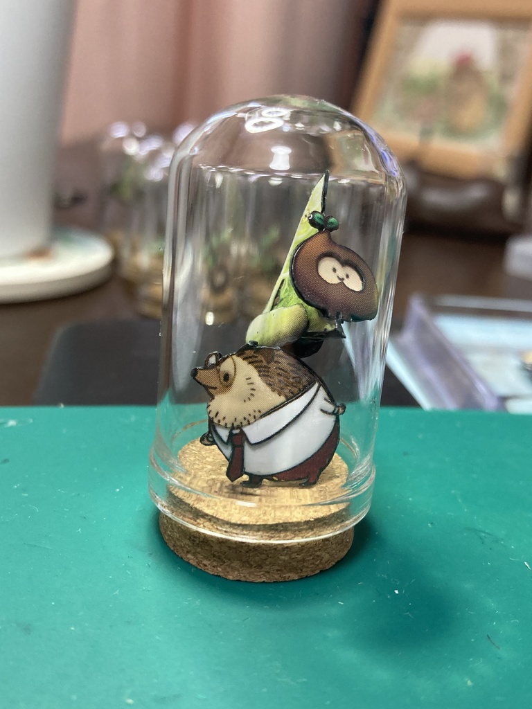 タネボウとスズランのガラスドーム