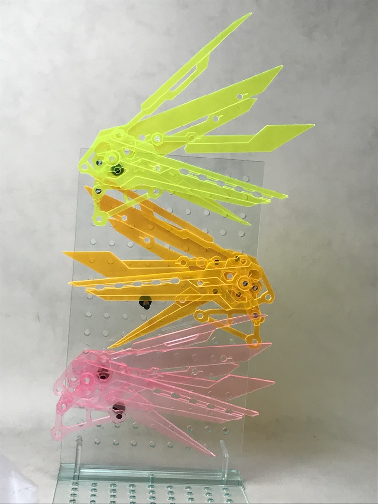 高機動型武装ユニット「ストラトエッジ」