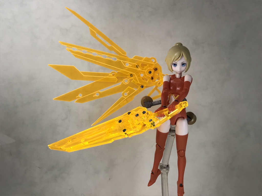 高機動型武装ユニット「ストラトエッジ」