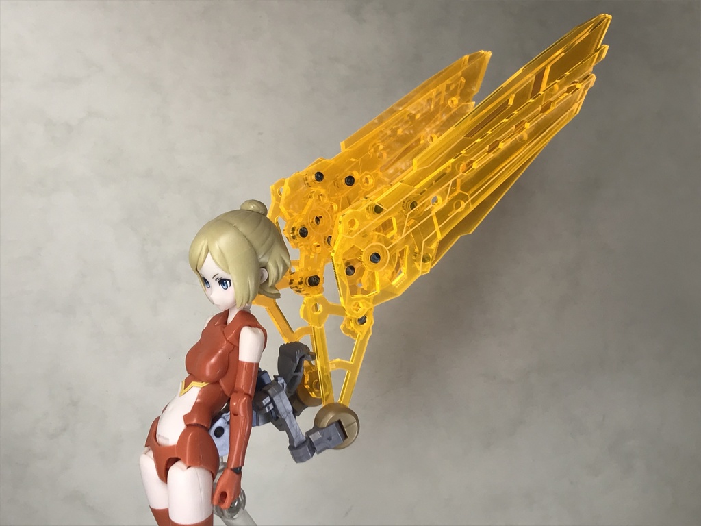 高機動型武装ユニット「ストラトエッジ」