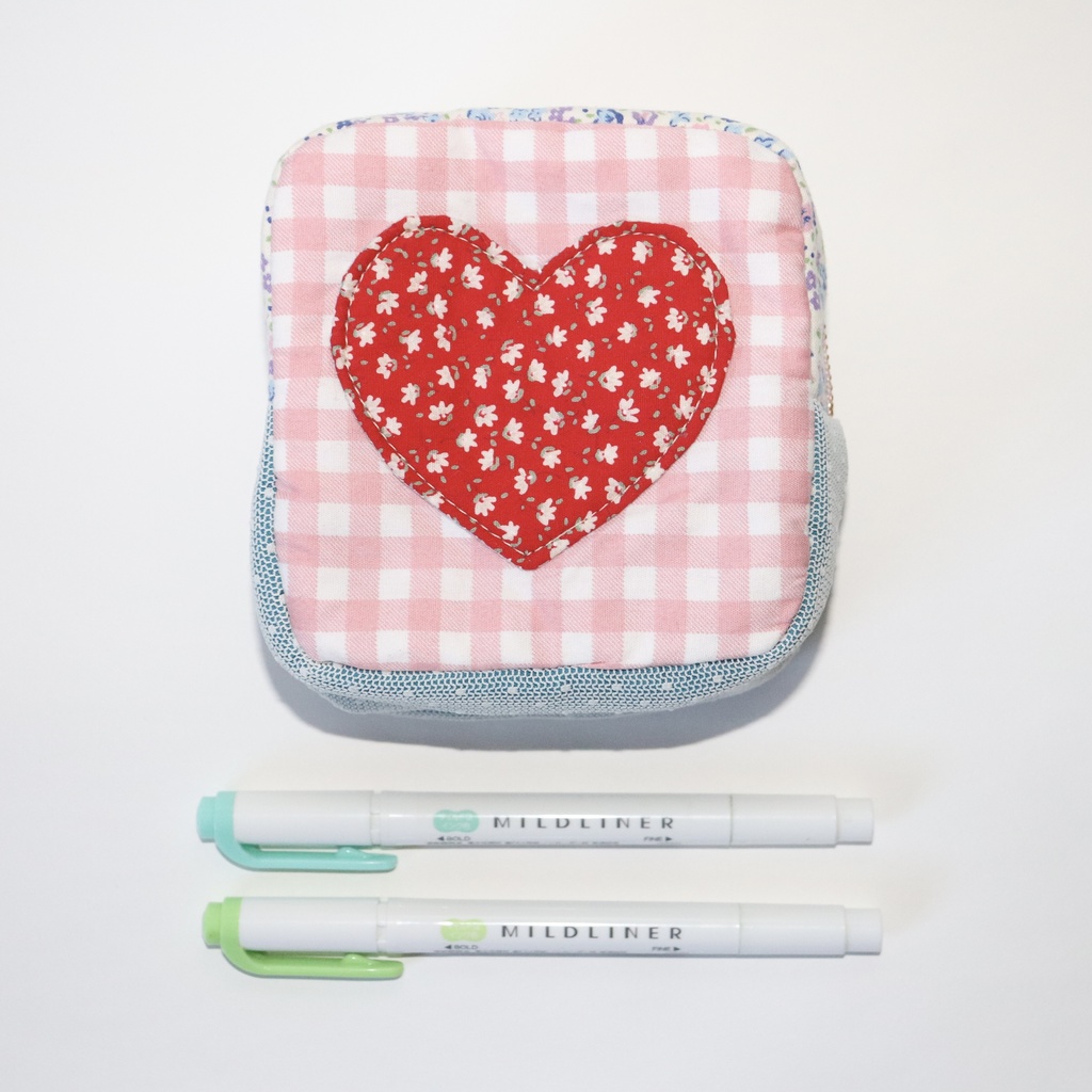 ハートパッチワークポーチ