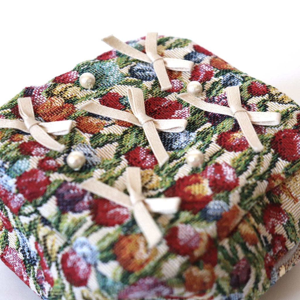 パールリボン付チューリップゴブランポーチ