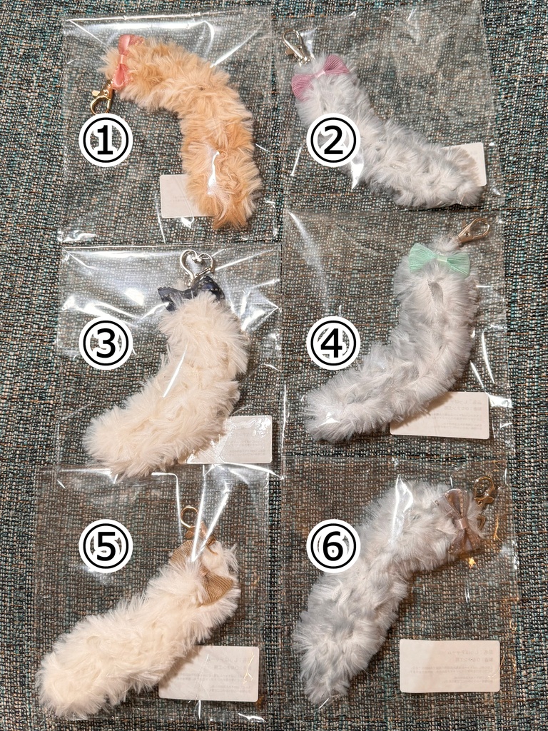 しっぽチャーム　リボン付き