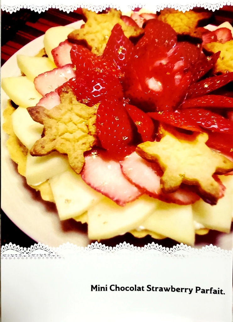 Mini Chocolat Strawberry Parfait.