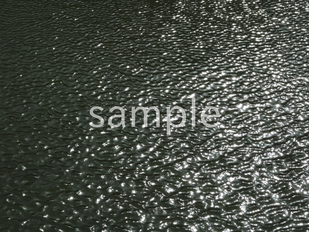 写真素材『煌めく水面』