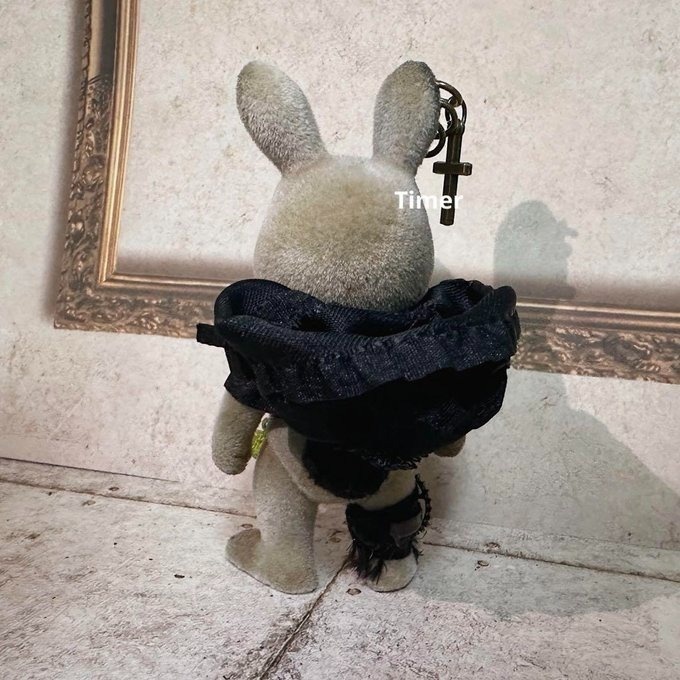 カスタム ウサギファミリー シルバニアファミリーの人形 グレー OC1 アサシン