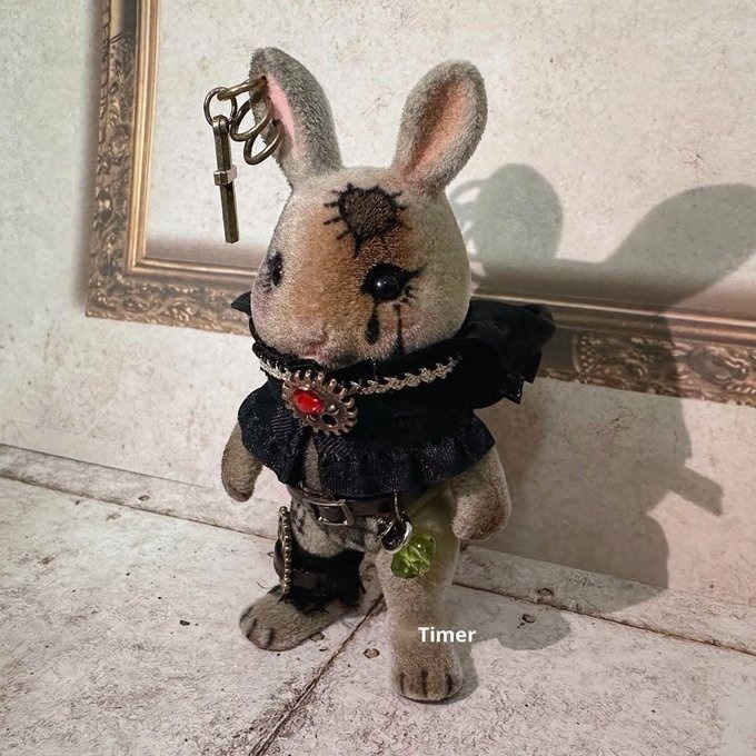 カスタム ウサギファミリー シルバニアファミリーの人形 グレー OC1 アサシン