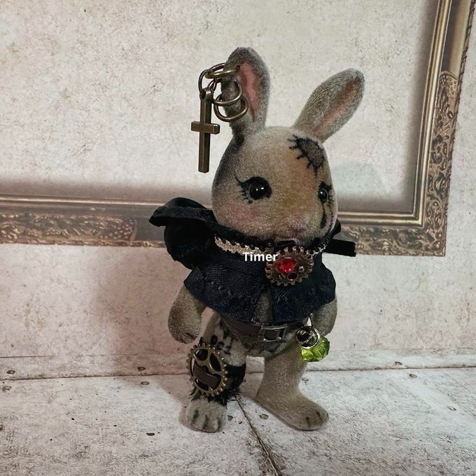 カスタム ウサギファミリー シルバニアファミリーの人形 グレー OC1 アサシン