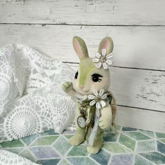 カスタム ウサギファミリー シルバニアファミリーの人形「summer playful bunny 」 Daisy