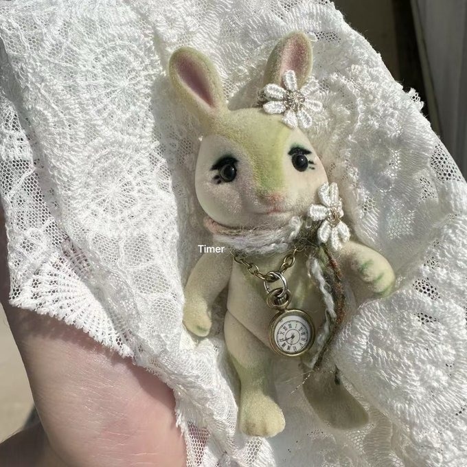 カスタム ウサギファミリー シルバニアファミリーの人形「summer playful bunny 」 Daisy