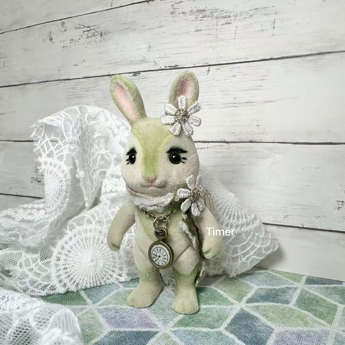 カスタム ウサギファミリー シルバニアファミリーの人形「summer playful bunny 」 Daisy