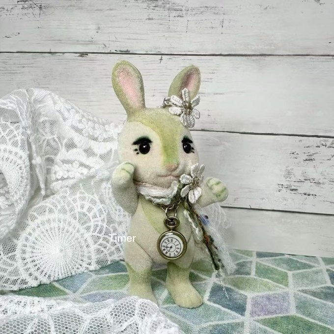 カスタム ウサギファミリー シルバニアファミリーの人形「summer playful bunny 」 Daisy