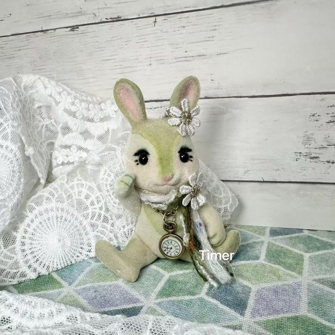 カスタム ウサギファミリー シルバニアファミリーの人形「summer playful bunny 」 Daisy