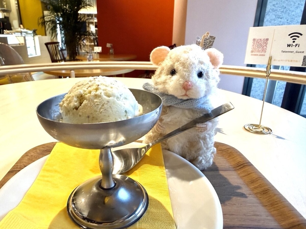 【受注制作】ふわふわキンクマハムスターぬいぐるみ「こむぎ」|手縫い・ピクニックセット付き